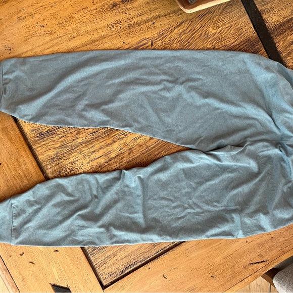 Vuori Women's Blue Joggers - Picture 3 of 4